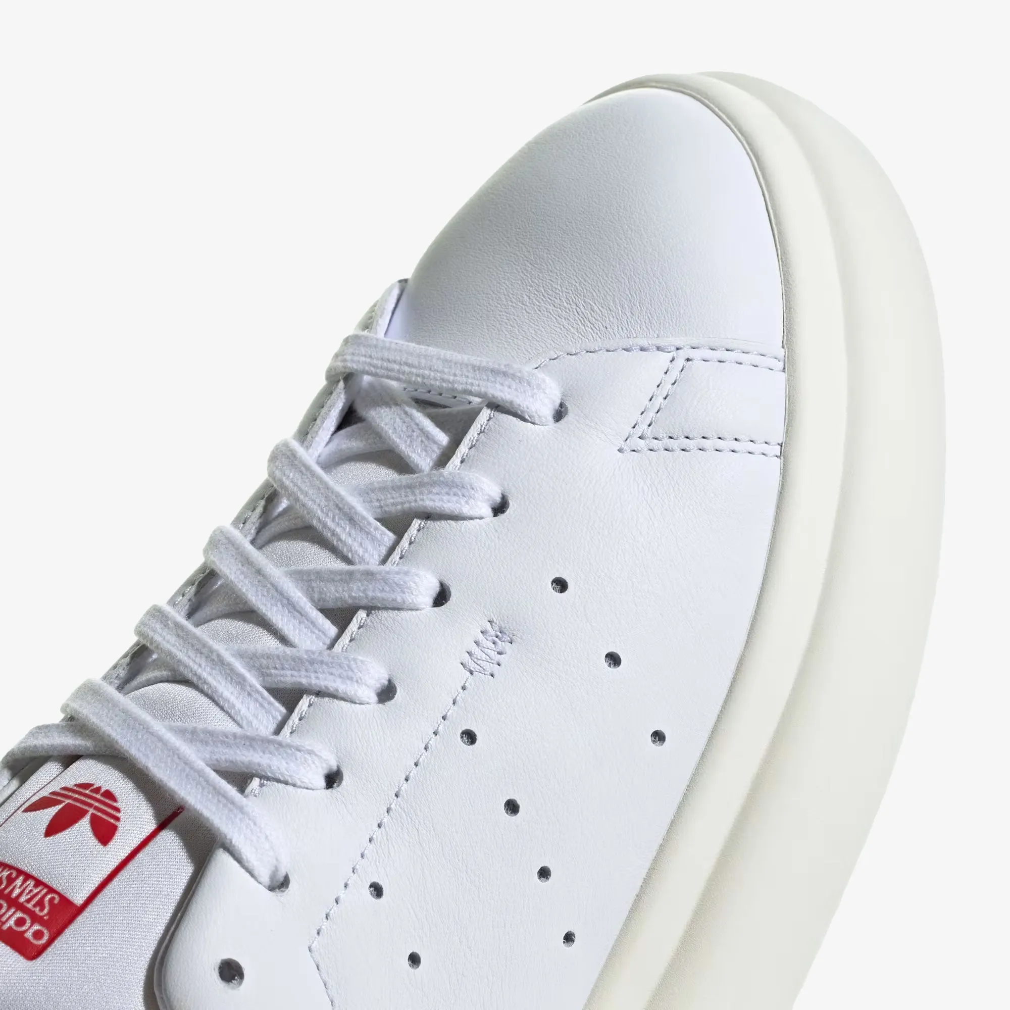 Adidas Originals | WMN'S STAN SMITH PF  { CLOUD WHITE/OFF WHITE