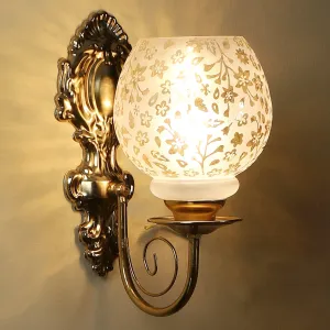 Classy  &  Stylish Gold Iron Wall Light