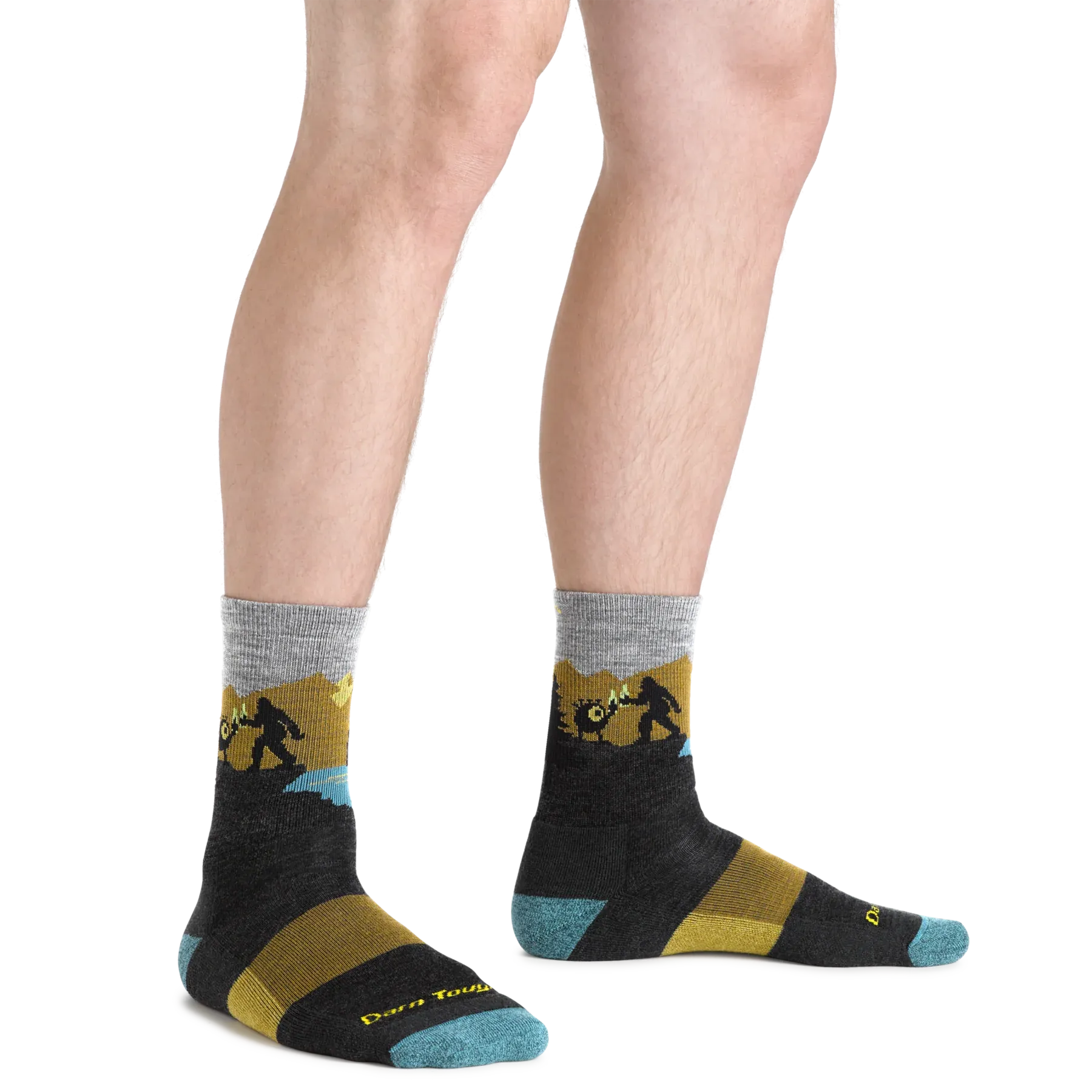 Close Encounters Micro Crew Midweight Hiking Sock w/ Cushion Socks (Men’s) - D5014M