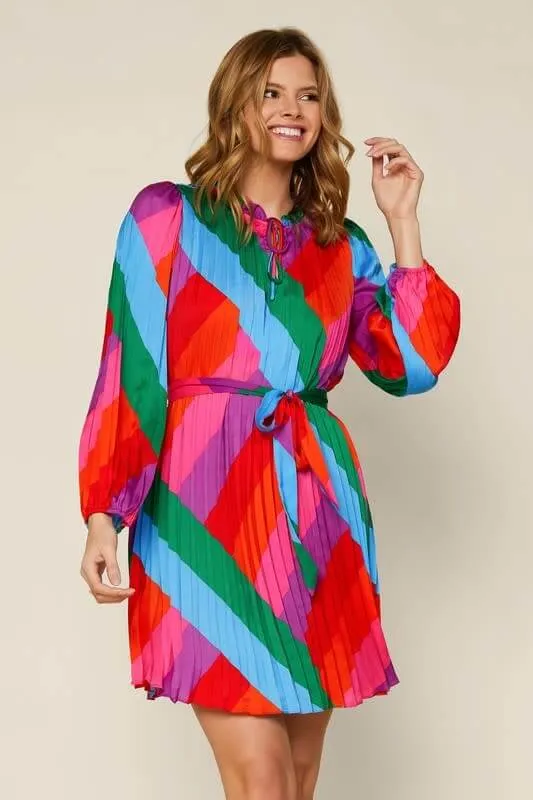 Color Block Pleated Long Sleeve Dress