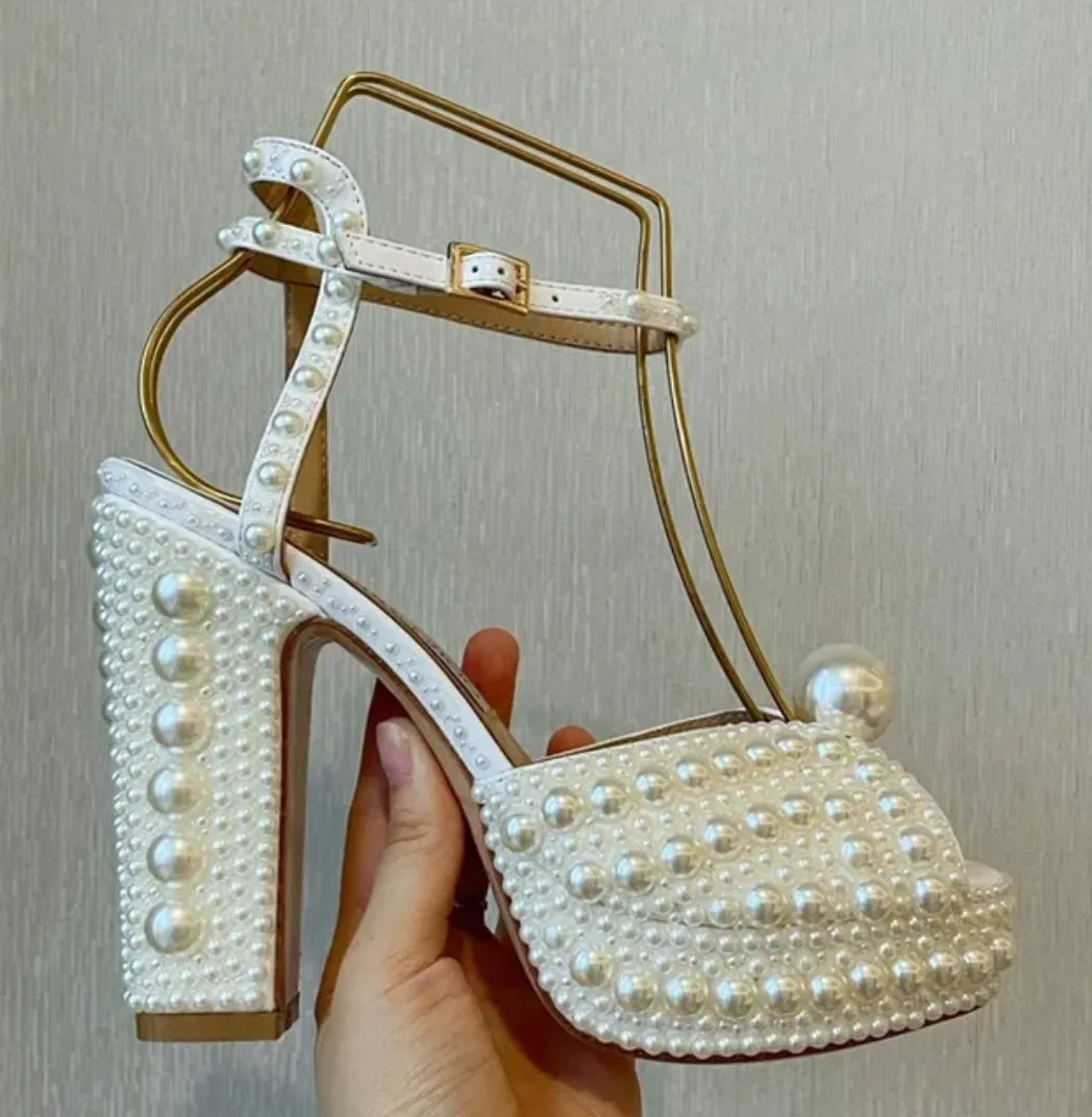 Ellegant wedding bridal shoes with Luxury Pearls