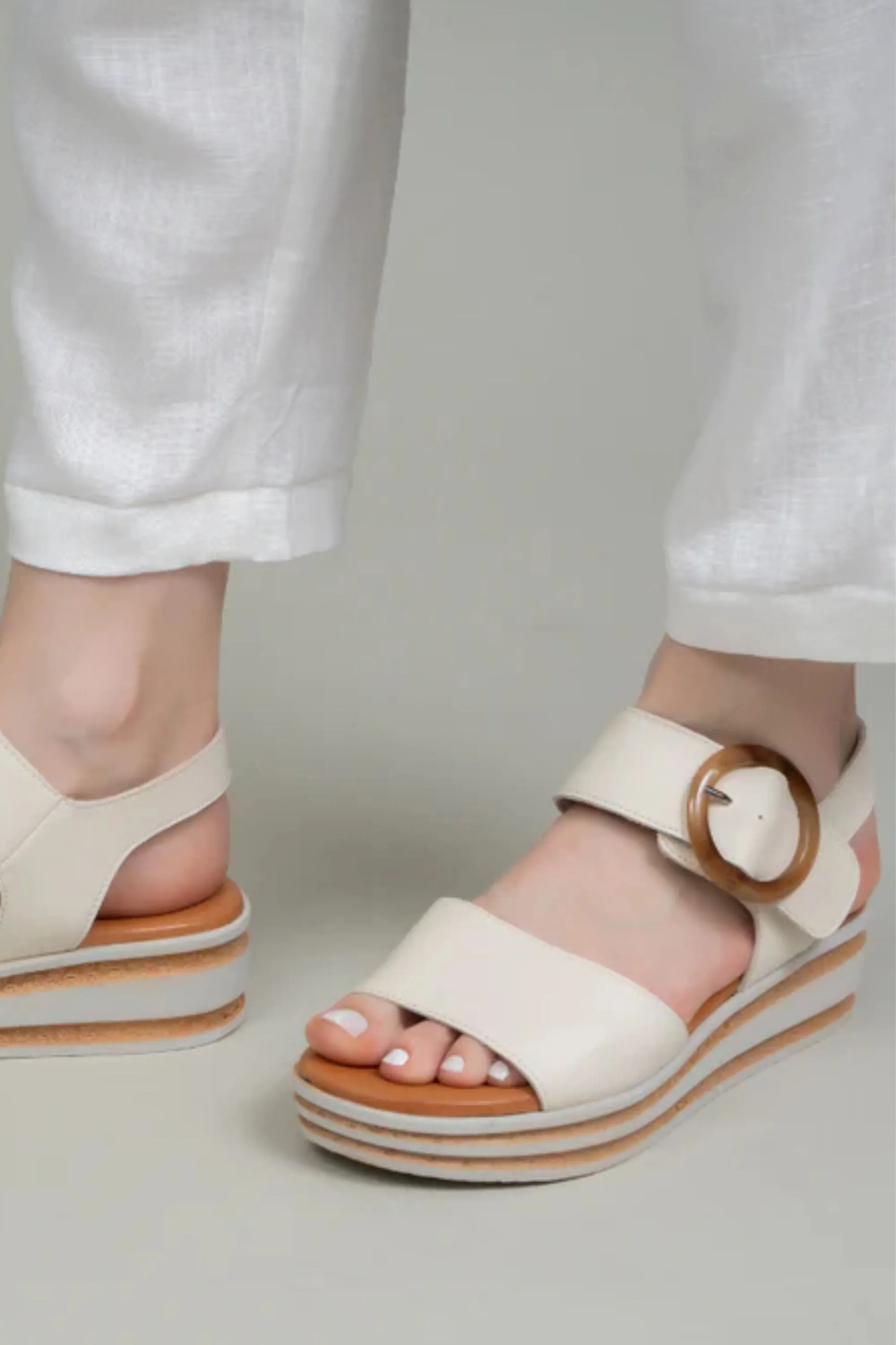 GUARD SANDAL