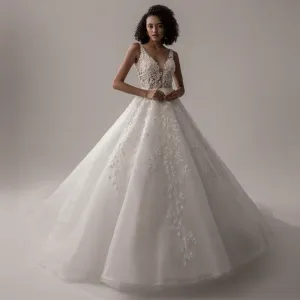 Romantic Lace Tulle Boho Sleeveless A Line Wedding Dresses Bridal Gown