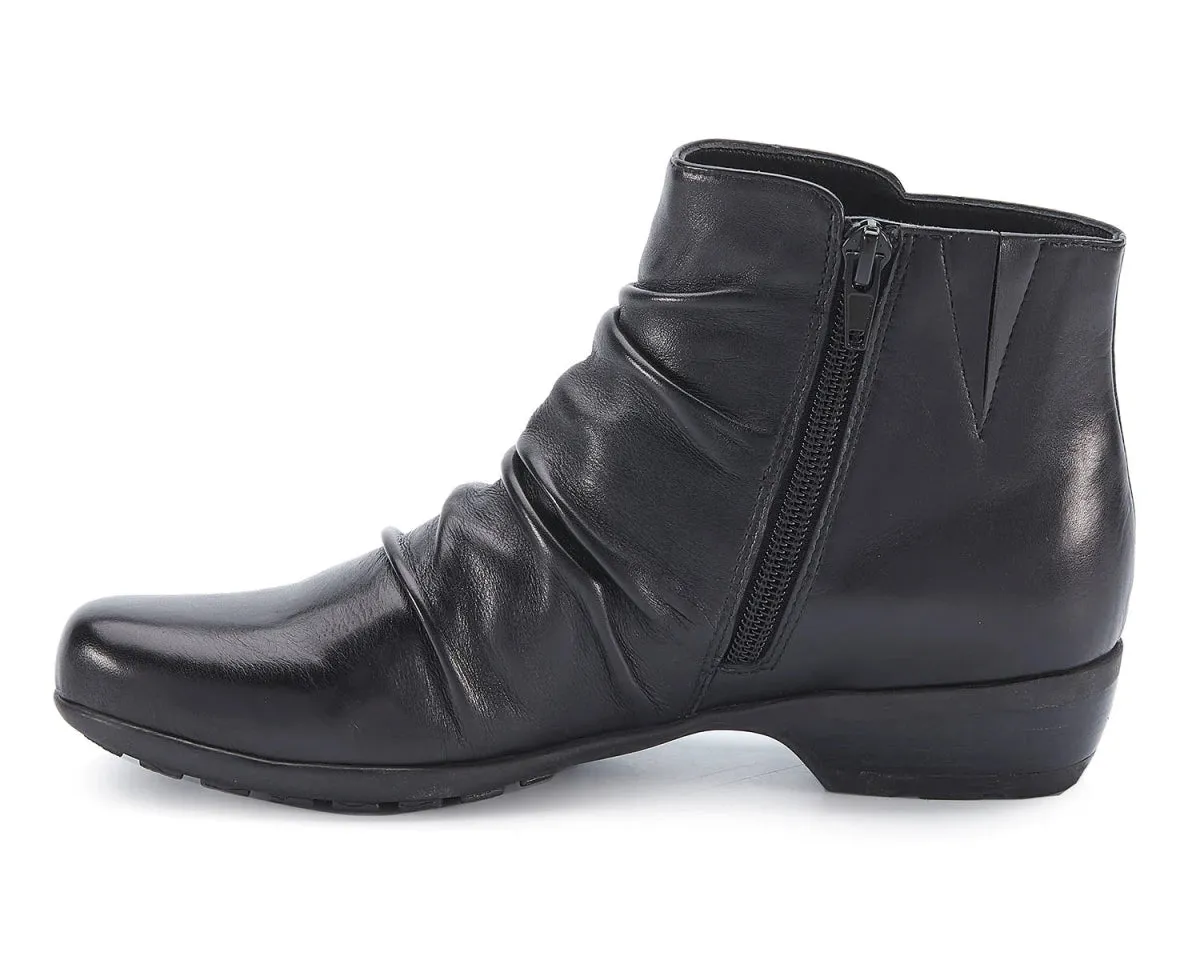 Ros Hommerson Esme Women's Inside Zipper Ankle Booties In Black