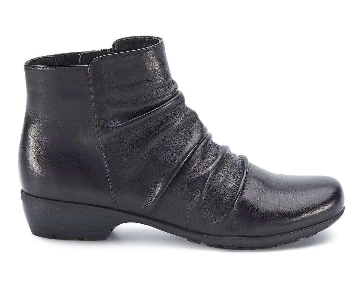 Ros Hommerson Esme Women's Inside Zipper Ankle Booties In Black